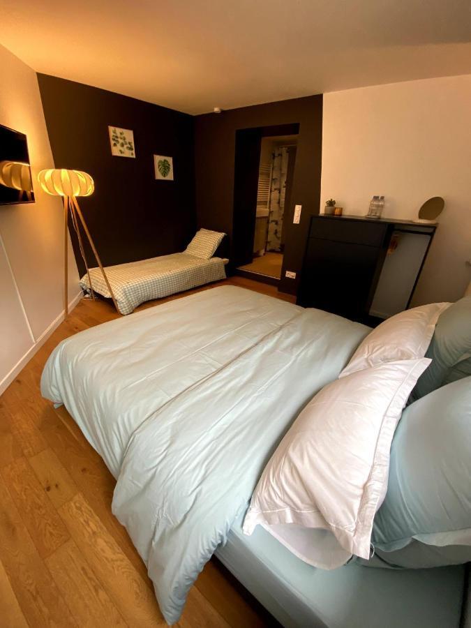 Au 10 Bed & Breakfast Luisant Exterior foto