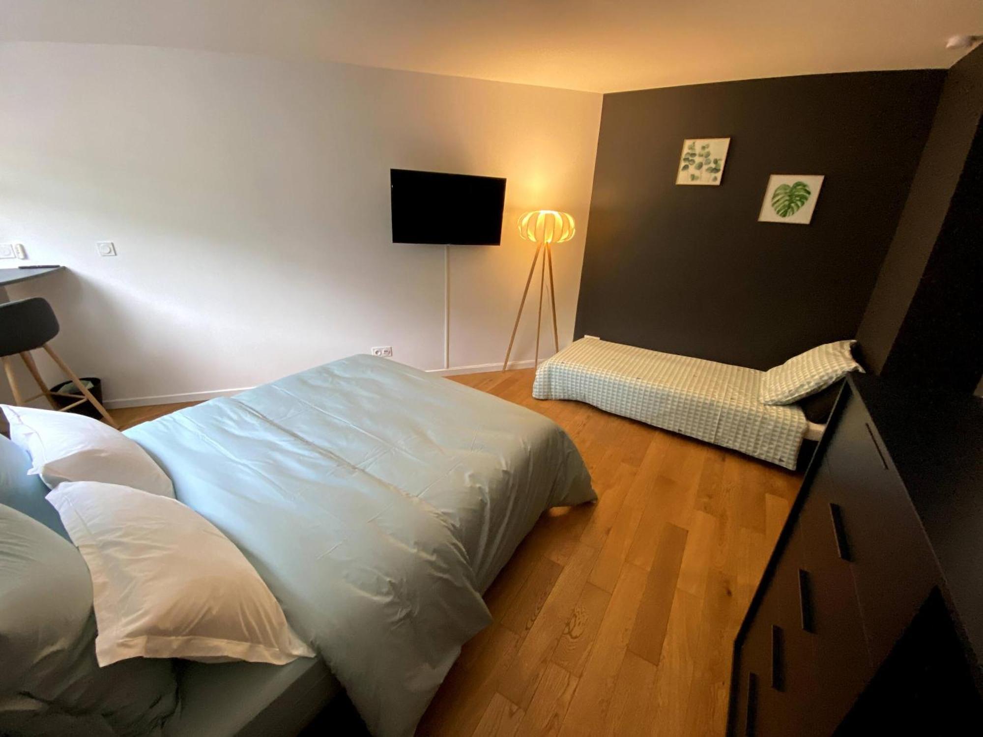 Au 10 Bed & Breakfast Luisant Quarto foto