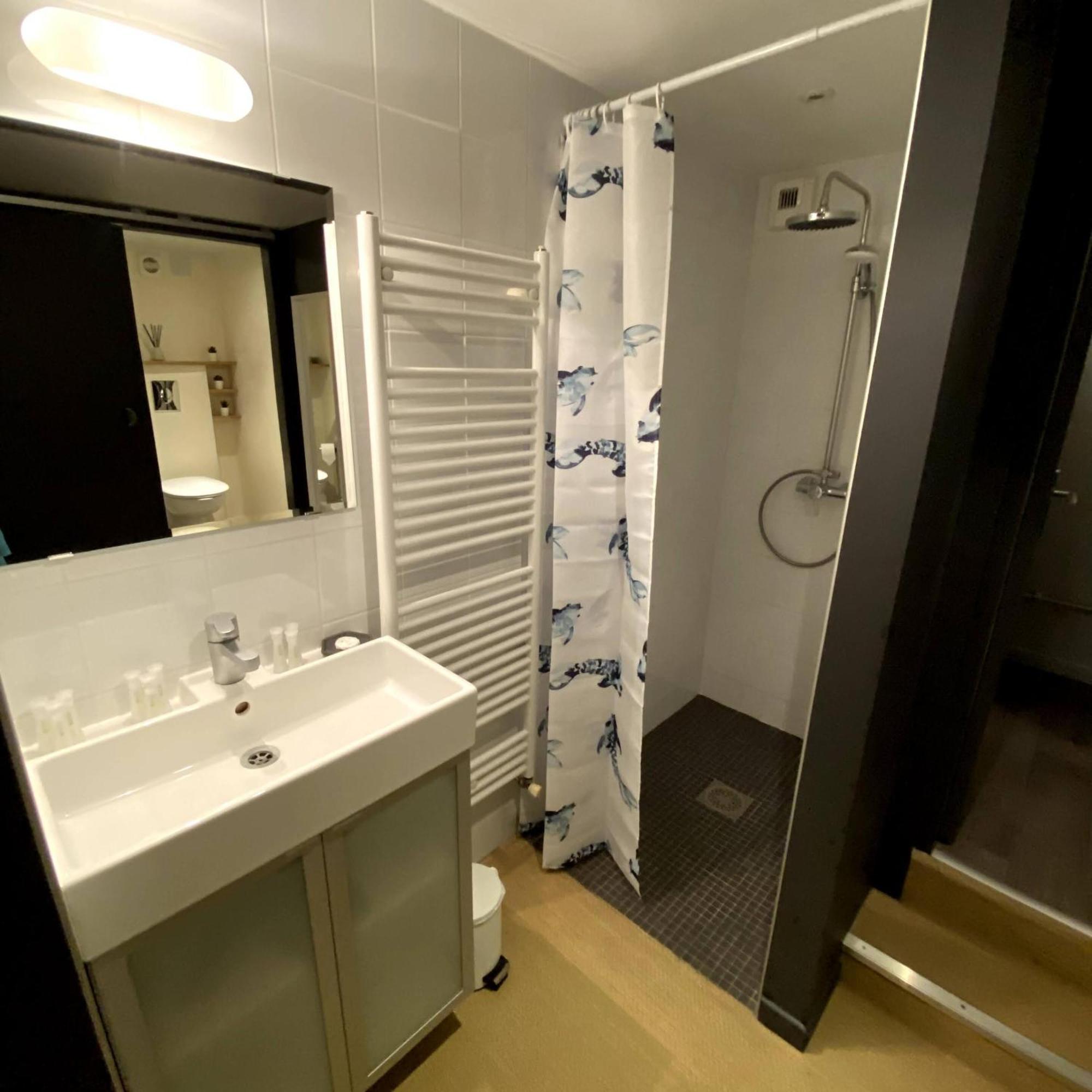 Au 10 Bed & Breakfast Luisant Quarto foto