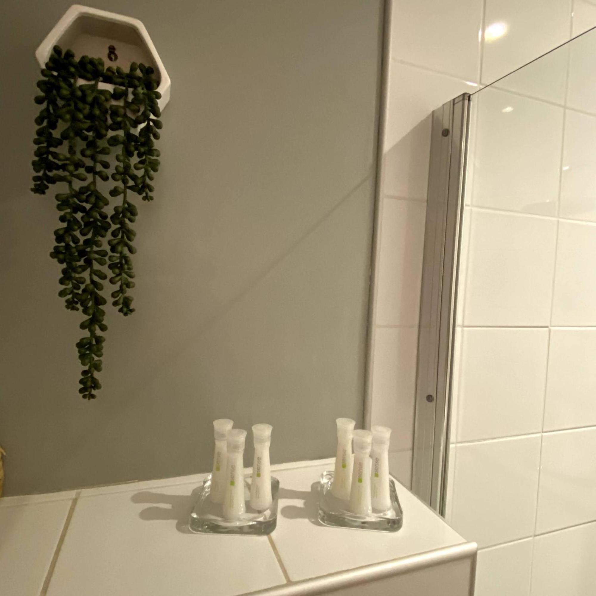 Au 10 Bed & Breakfast Luisant Quarto foto